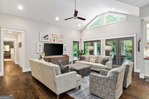 2908 Mabry Rd, Atlanta GA  30319-2683 exterior