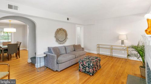 9111 Louis Ave, Silver Spring MD  20910-2129 exterior