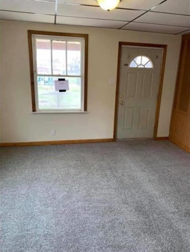533 Jackson Ave, Vandergrift, PA 15690-1327