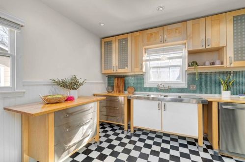 4905 Duval St, Austin TX 78751-2536 exterior