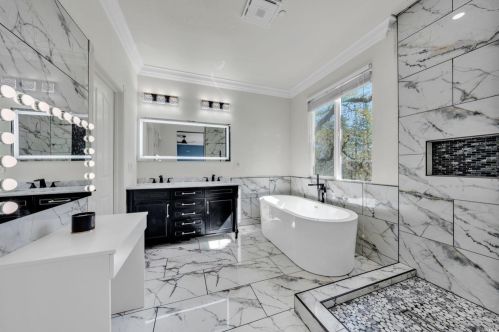 413 Comstock Way, Vacaville CA  95688-3128 exterior