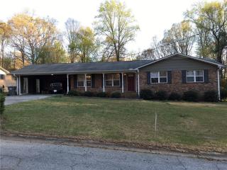 6178 Lullwater Dr, Douglasville, GA 30135-3720