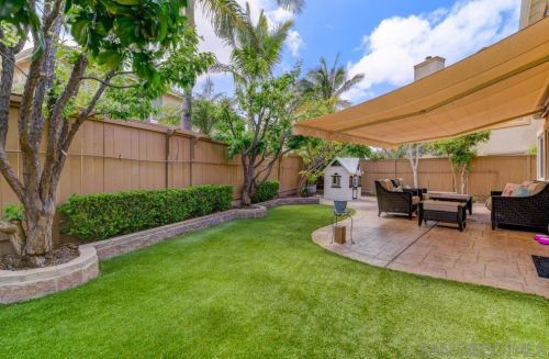 4307 Meadow Spring Way, Oceanside CA  92057-6536 exterior