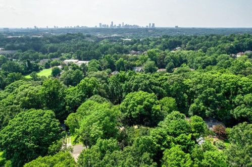1711 Bridgeport Dr, Atlanta GA  30329-2531 exterior