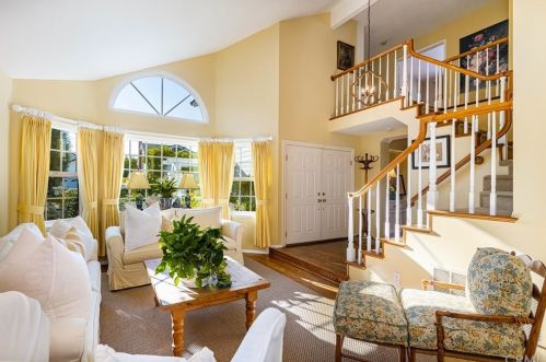 16 Chenile, Irvine CA  92614-7528 exterior