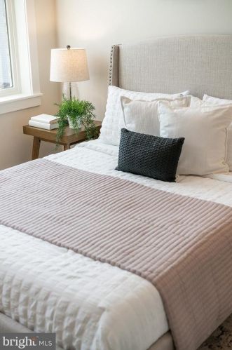 2302 Gordon St, Philadelphia PA 19132-4631 exterior