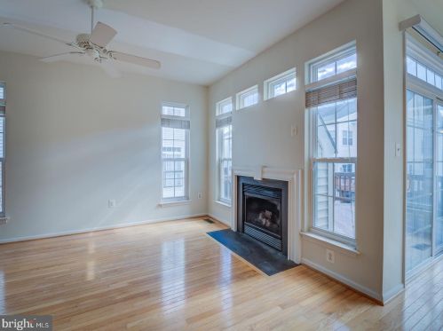 7355 Bloomington Ct, Springfield VA  22150-4920 exterior