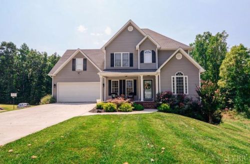 1383 Brandon Ct, Forest, VA 24551-2935