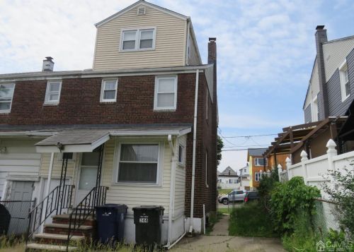 344 Meredith St, Perth Amboy, NJ 08861-2723