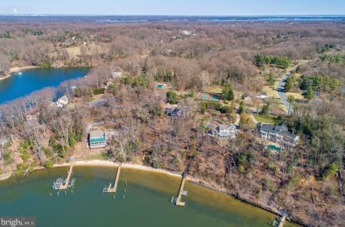 220 Gln Oban Dr, Arnold MD 21012-2110 exterior