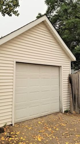996 Charles Ave, Saint Paul MN  55104-2616 exterior