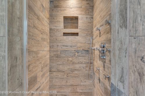 139 Cold Indian Spg Rd, Tinton Falls NJ 07712-3247 exterior