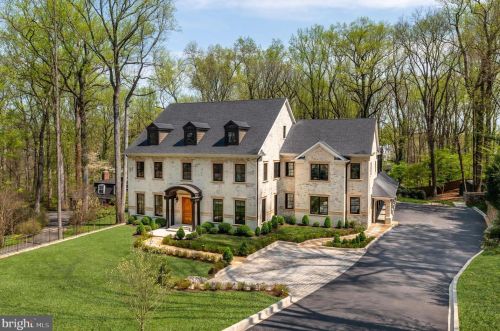 7024 Arbor Ln, Mc Lean, VA 22101-1544