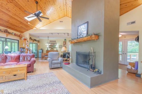 730 Freedom Dr, Martin, GA 30557-2725