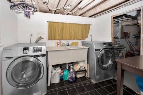 3827 East Ave, Forest View IL  60402-4037 exterior