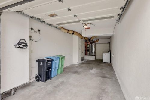 759 Burrows St, San Francisco CA  94134-1474 exterior