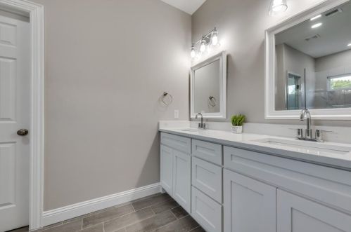 111 Mckinley St, Garland TX 75042-6709 exterior