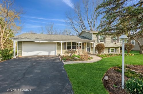 1315 Wintergreen Ter, Batavia, IL 60510-3229