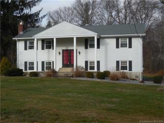 87 North St, Huntington, CT 06484-1934
