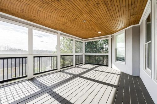 605 Herron Trce, Atlanta GA  30349-1598 exterior