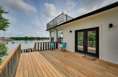 4401 Clarke Dr, Fort Worth TX  76135-2104 exterior