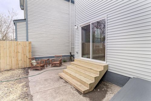 1850 Hewitt Ave, Cincinnati OH  45207-1827 exterior