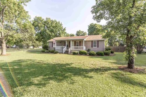 418 Third St, Unidilla, GA 31091-0045