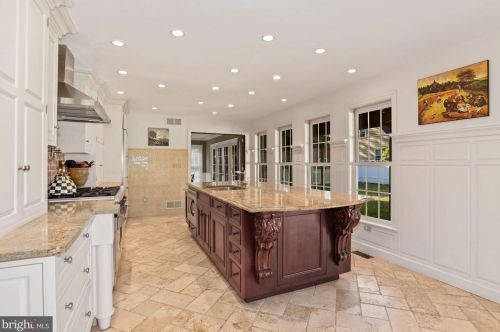 315 Maple Ave, Haddonfield NJ 08033-1438 exterior