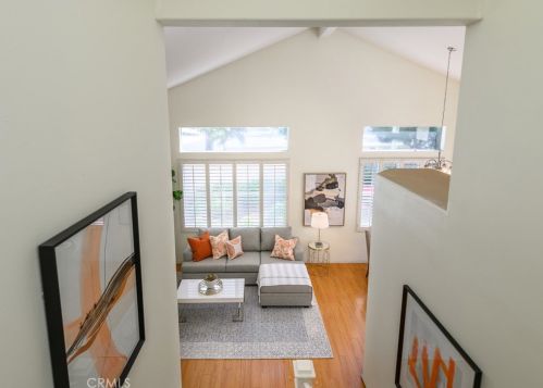 22 Del Ventura, Irvine CA  92606-8857 exterior