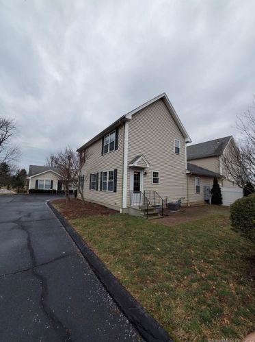 118 Gulf St, Milford, CT 06460-4849