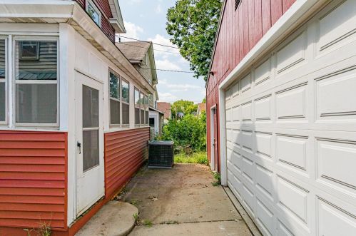 483 Hopkins St, Saint Paul MN  55130-4411 exterior