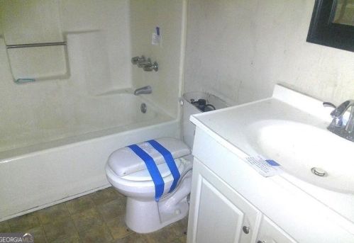 6181 Valdez Dr, Rex GA 30273-1008 exterior