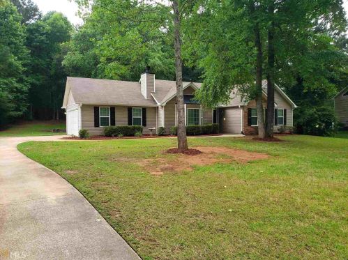 227 Cranford Mill Dr, Newnan, GA 30265-2259