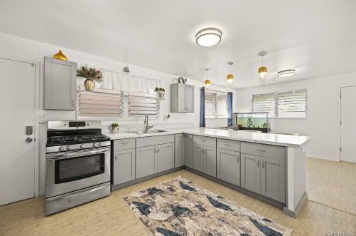 1837 Pacific Hts Rd, Honolulu HI  96813-1571 exterior