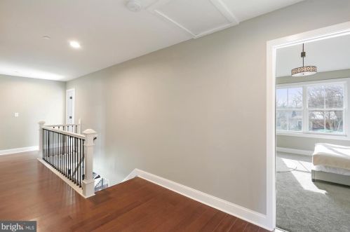 6615 Gude Ave, Silver Spring MD 20912-4827 exterior