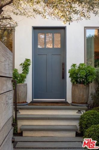 749 Navy St, Santa Monica, CA 90405-5636