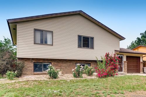 16105 Bails Pl, Denver, CO 80017-5130