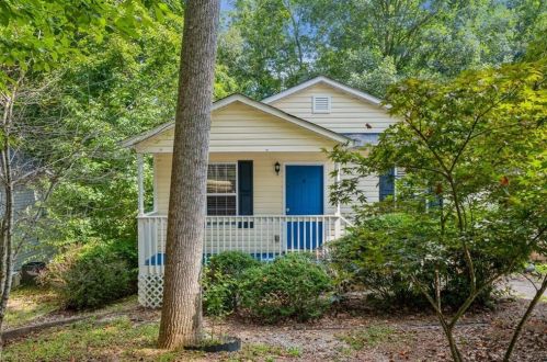 9220 Horseshoe Bnd, Gainesville, GA 30506-5823