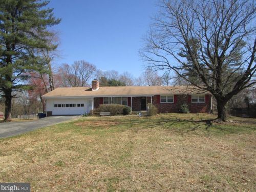 2130 Briggs Chaney Rd, Silver Spring MD 20905-4506 exterior