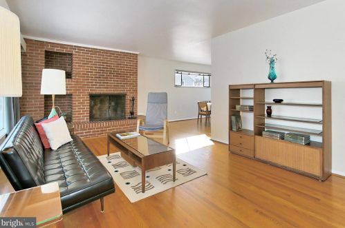 4010 Justine Dr, Annandale, VA 22003-1848