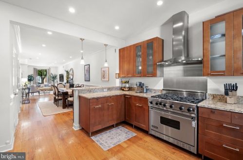 532 22nd St, Philadelphia PA 19140-4703 exterior