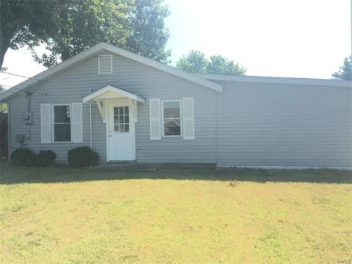 310 Grand Ave, Foster Pond, IL 62298-1107
