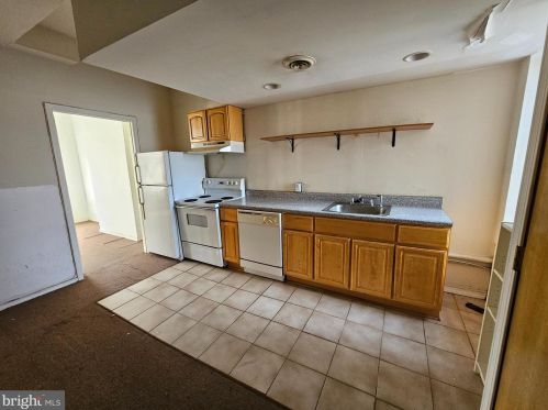 2045 Christian St, Philadelphia PA 19147-4216 exterior