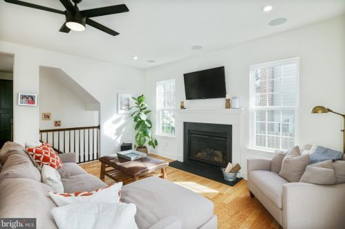 304 Lakeview Ave, Haddonfield NJ 08033-1609 exterior