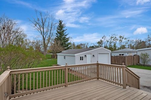 144 2nd Ave, Mokena, IL 60451-1827