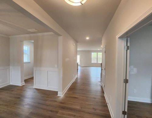 215 Carmichael Dr, Holly Springs, GA 30115