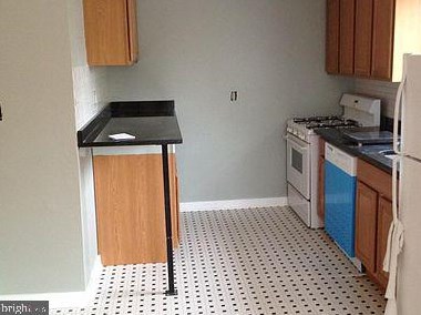 517 17th St, Philadelphia PA  19146-1556 exterior