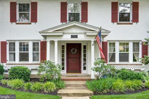 101 Treaty Elm Ln, Tavistock, NJ 08033-3415