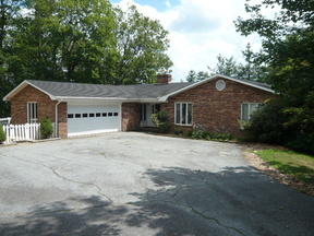 138 Ridgefield Rd, Boone, NC 28607-8687