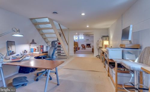 217 Elm St, Harpers Ferry WV 25425-6006 exterior